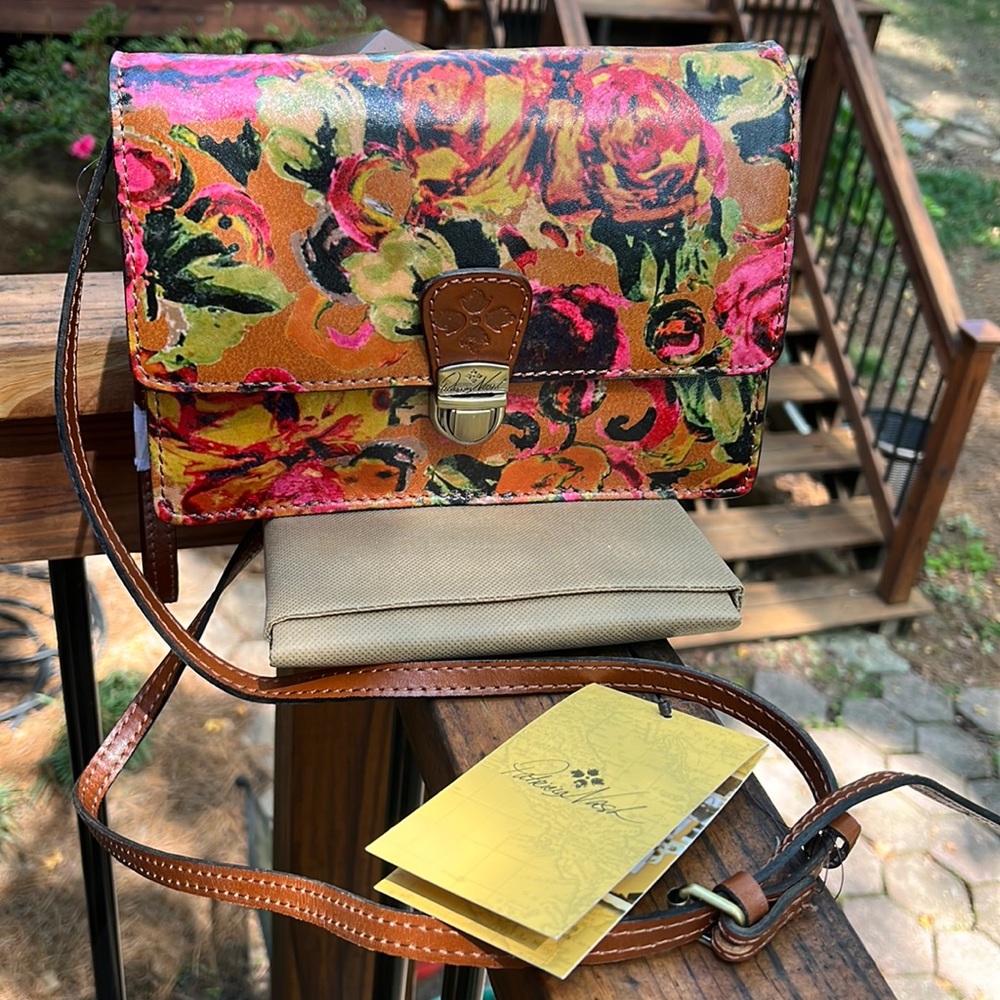 Patricia Nash LANZA Summer Roses Crossbody/Clutch/Wristlet NWT